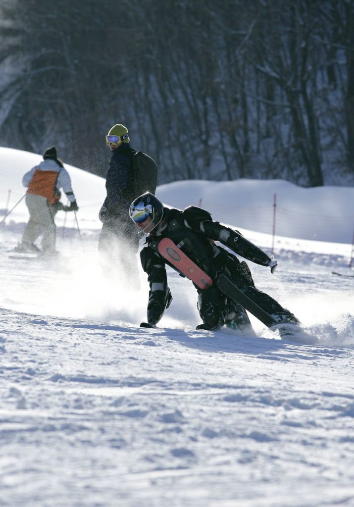 BUGGY SKI at MUJU Resort BUGGY SKI a MUJU